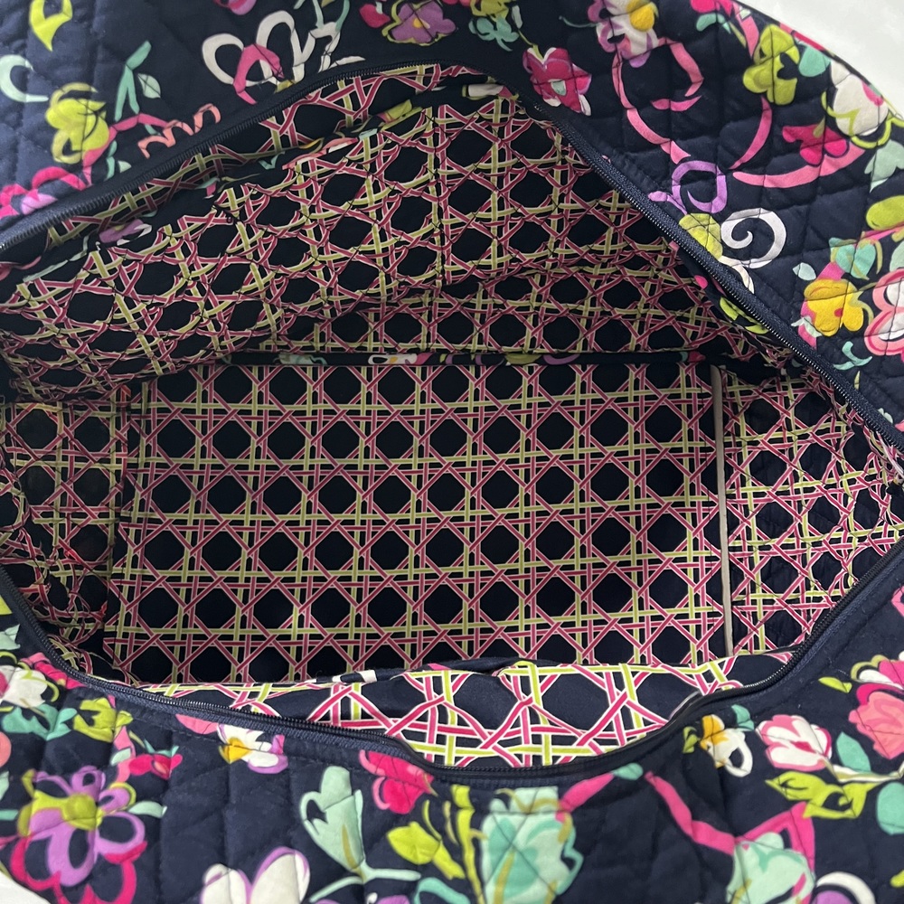 Vera Bradley Large Weekender Bag - Picture 3 of 3